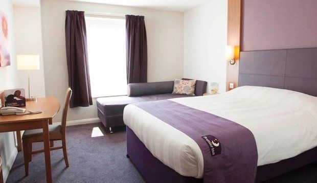 Premier Inn Stirling South Екстериор снимка